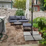 Podvrsina1a Rosa Casa de Férias