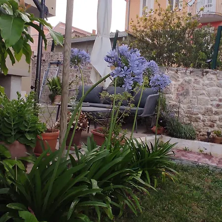 Holiday home Podvrsina1a Rosa *